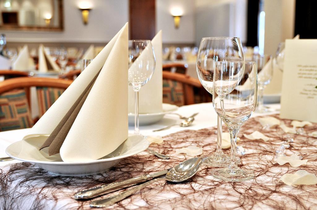 Hotel Restaurant Buergerklause Tapken Garrel Exteriör bild