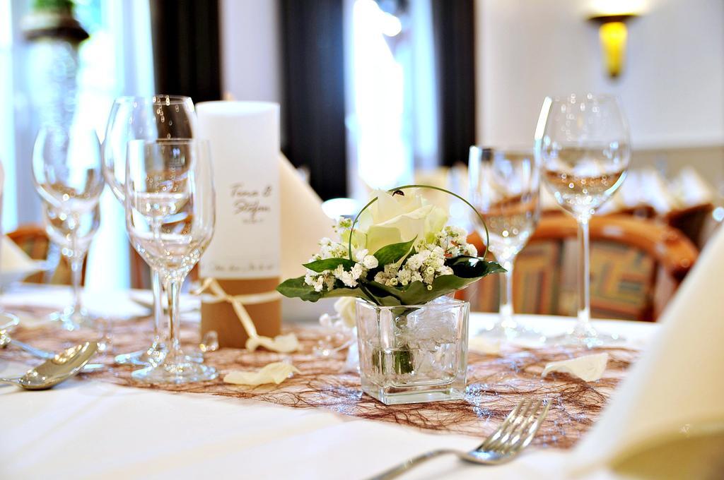 Hotel Restaurant Buergerklause Tapken Garrel Exteriör bild
