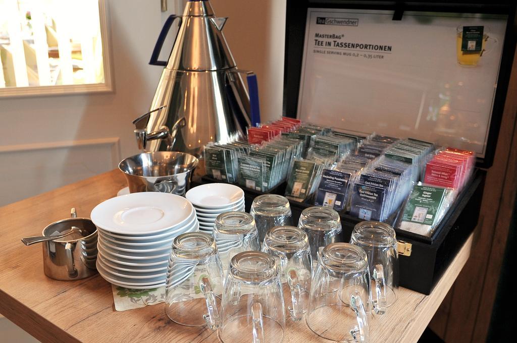 Hotel Restaurant Buergerklause Tapken Garrel Exteriör bild