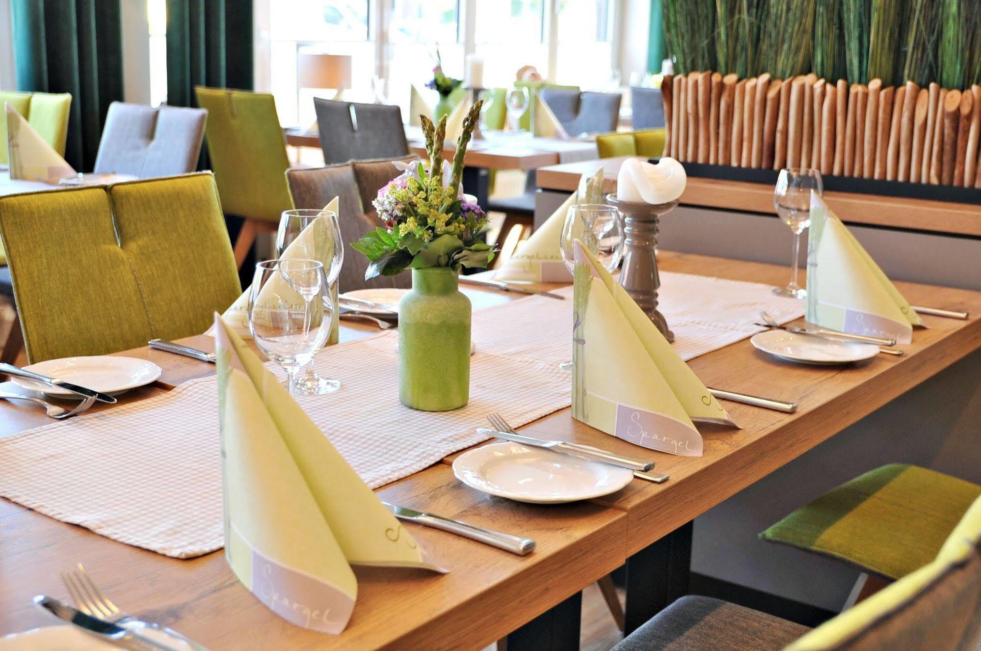Hotel Restaurant Buergerklause Tapken Garrel Exteriör bild